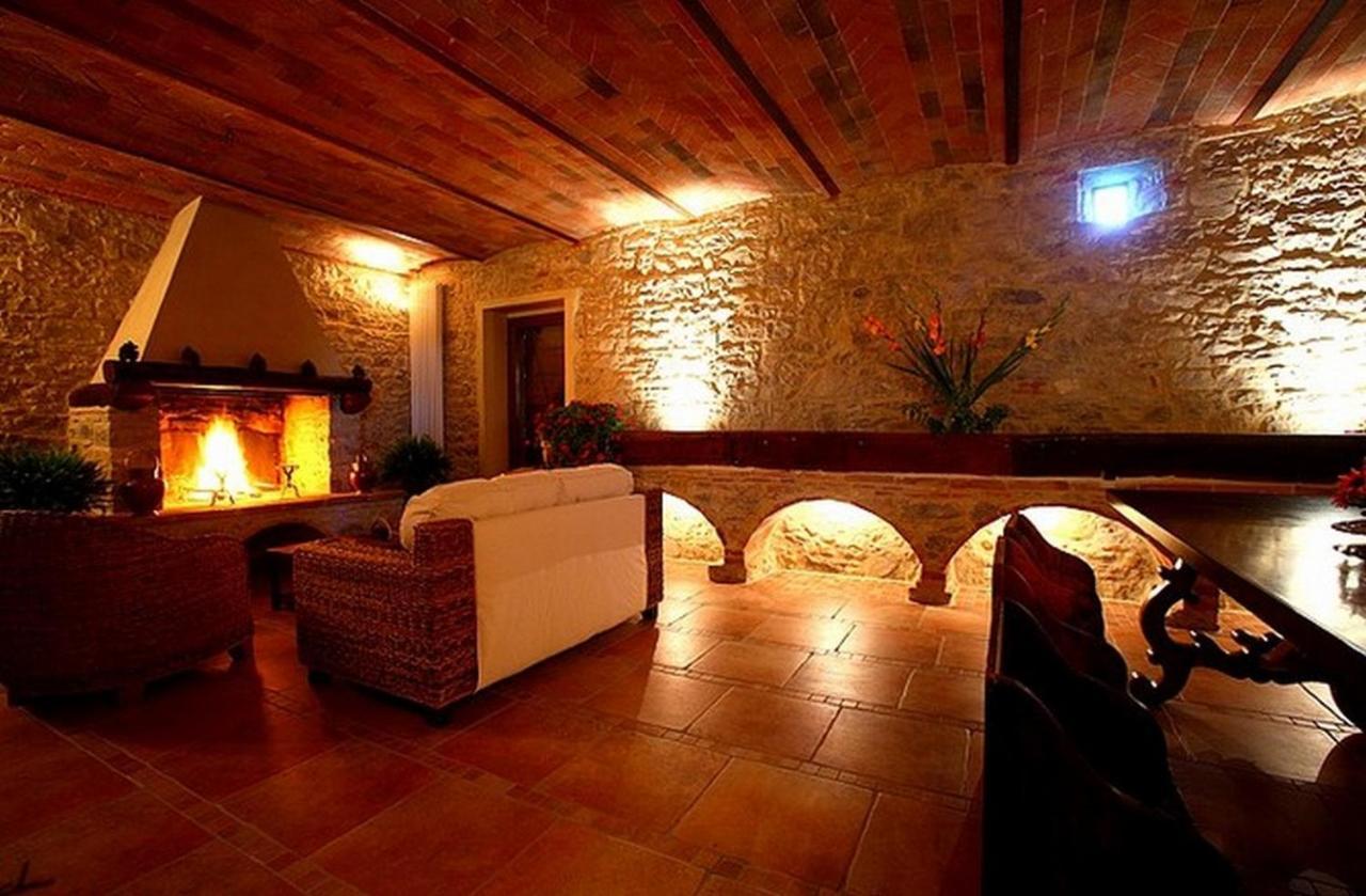 Podere Lucignano Secondo Agriturismo Gaiole in Chianti Szoba fotó