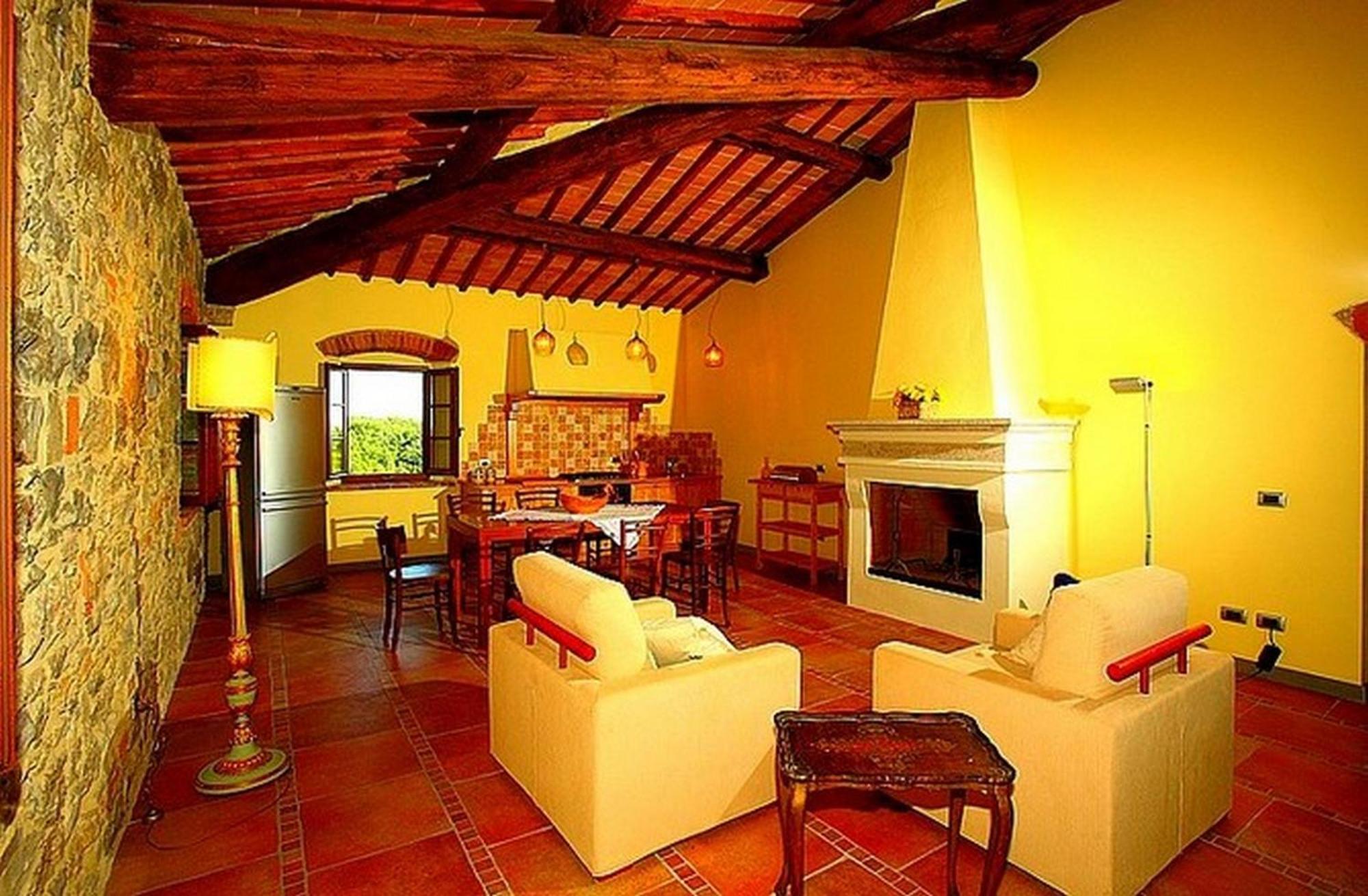 Podere Lucignano Secondo Agriturismo Gaiole in Chianti Szoba fotó