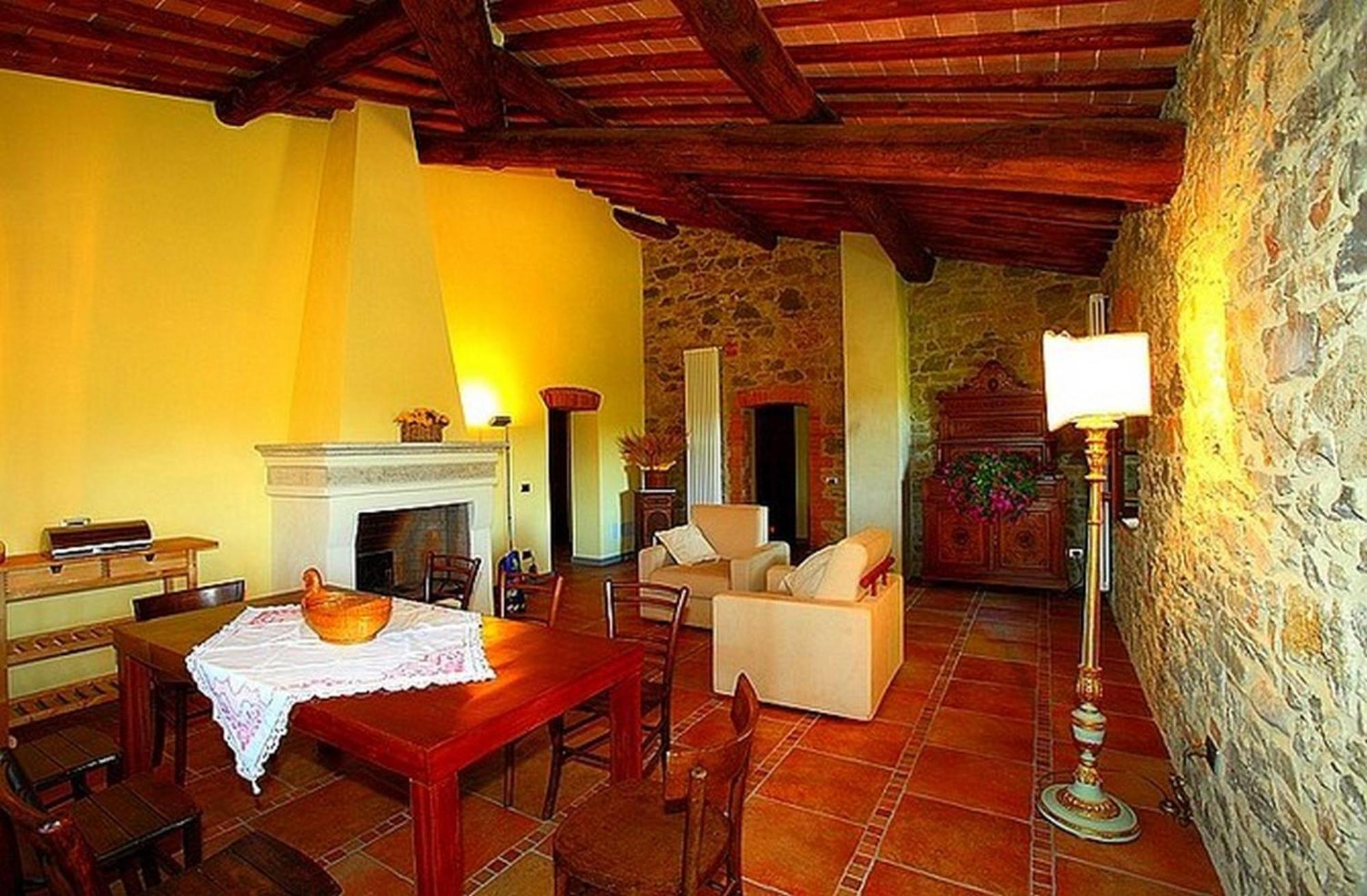 Podere Lucignano Secondo Agriturismo Gaiole in Chianti Szoba fotó
